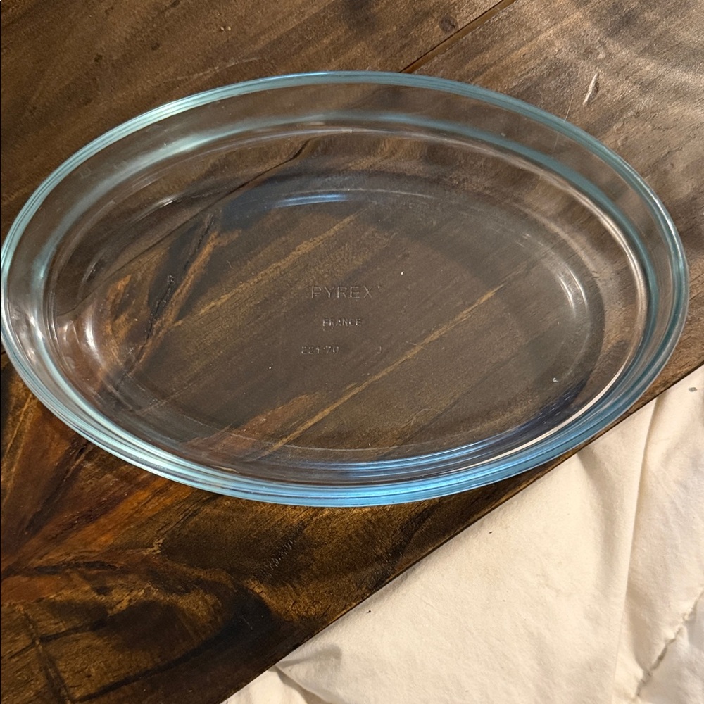 Pyrex Oval Glass Baking Dish France 221.70 - Subtle Blue Tint